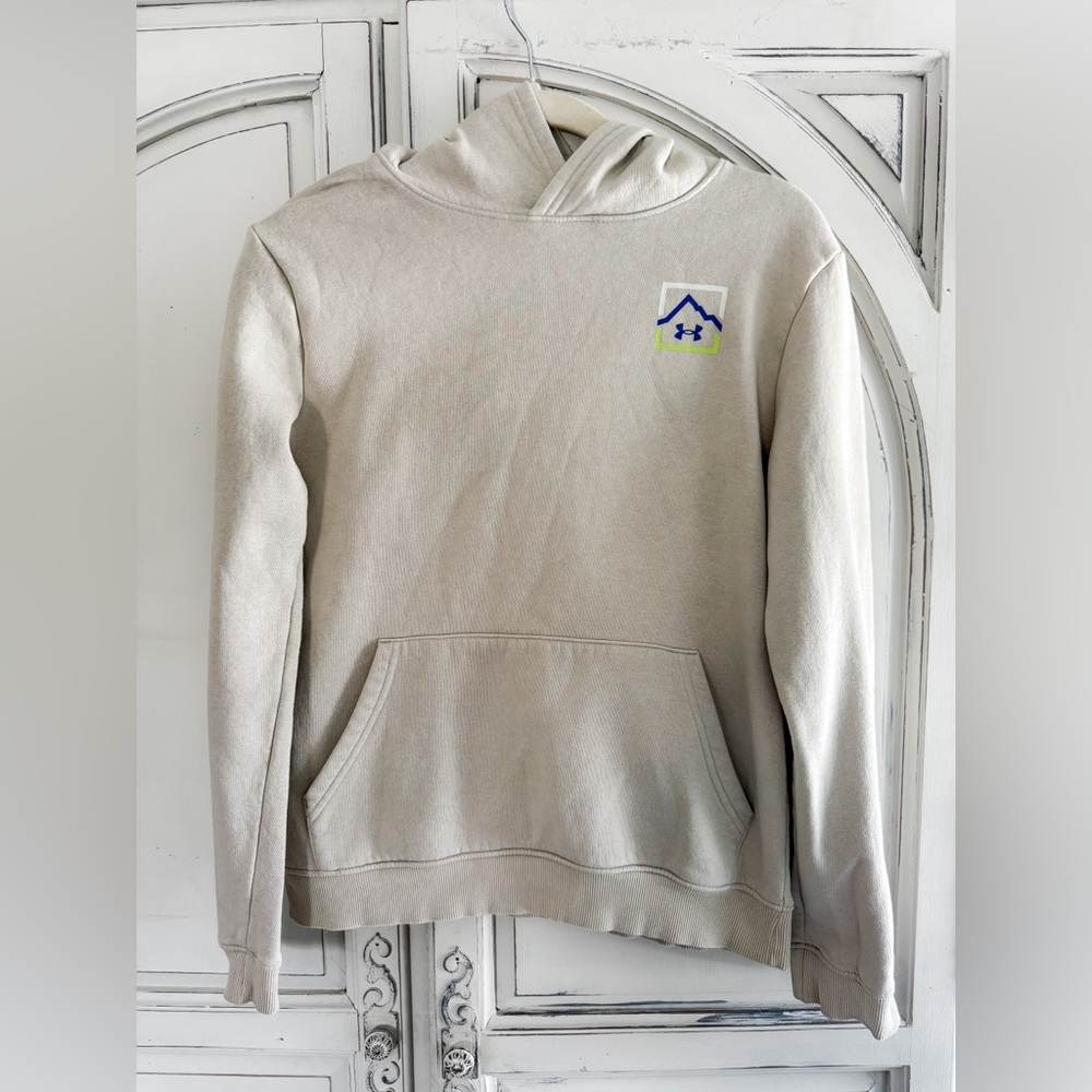 Under Armour Youth XL Hoodie Tan Beige Pullover Sweatshirt Logo Front Pocket